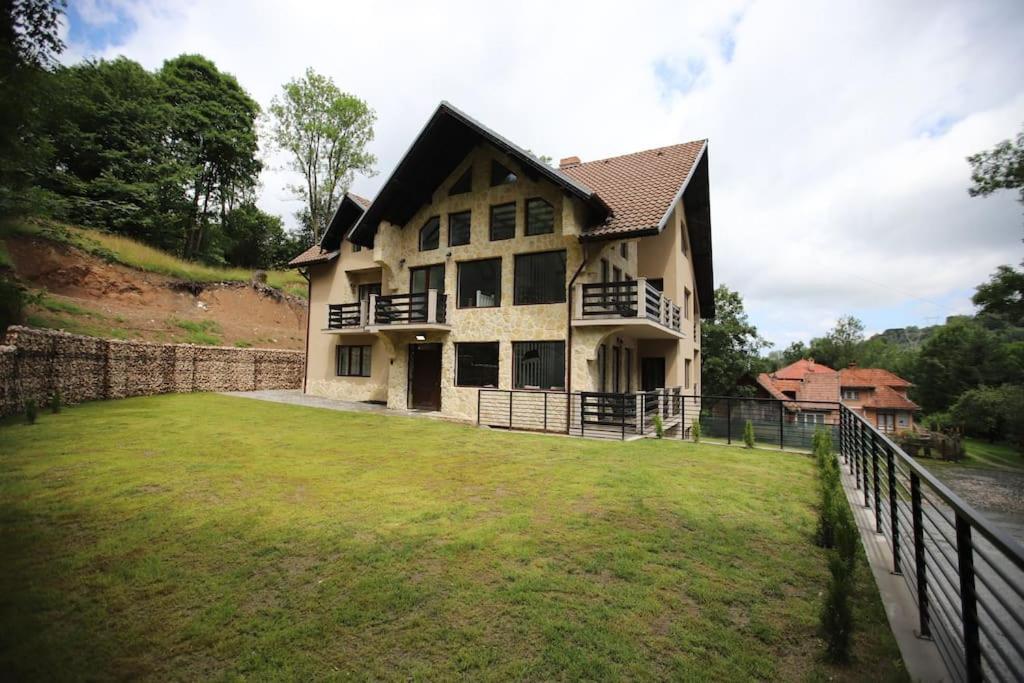 Villa Kassa à Bran  Extérieur photo